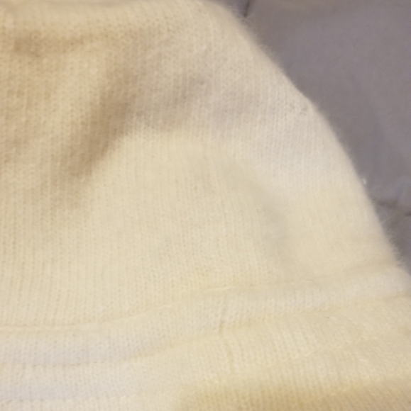Creamy white wool bucket hat banan republic - Picture 4 of 6